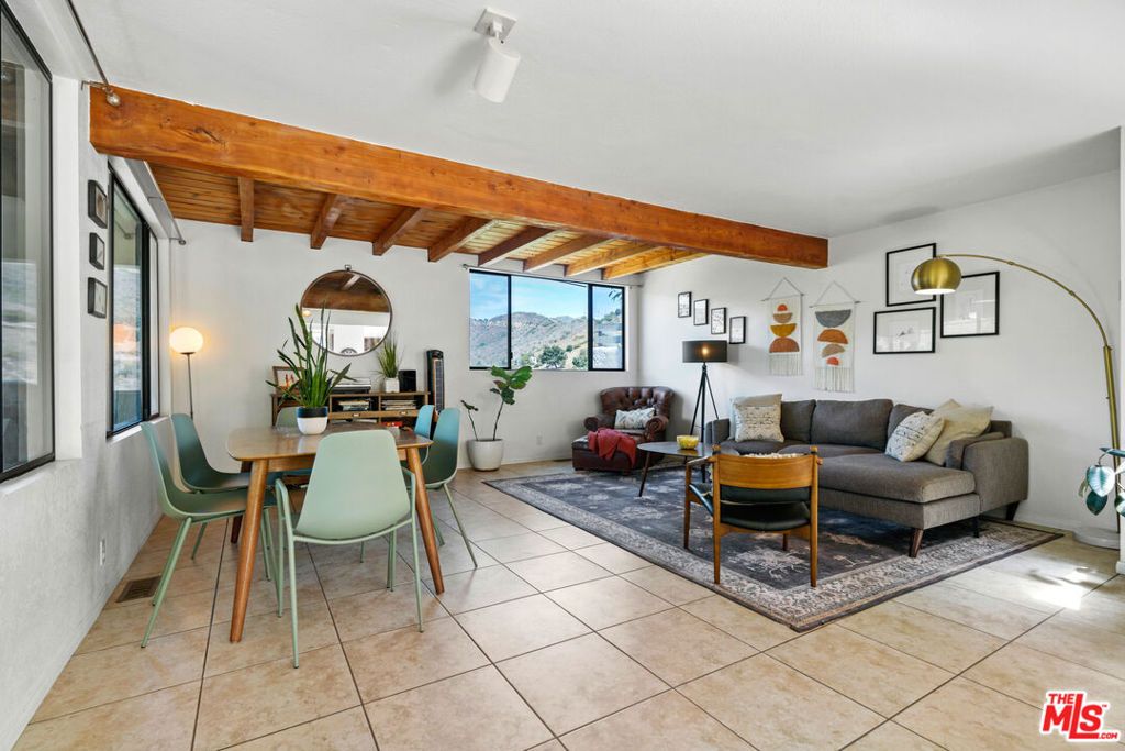 Photo of 2909 Searidge Street, Malibu, CA 90265 (MLS # 25620797)