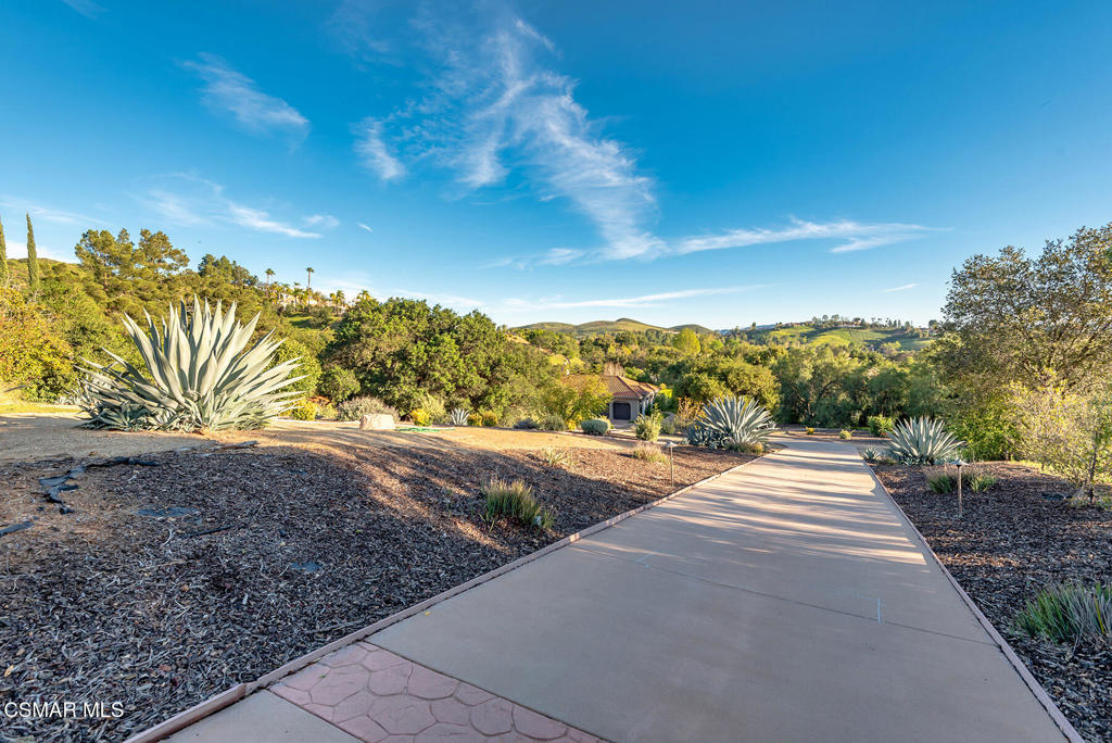 Westlake Village, California, 91362, United States, 5 Bedrooms Bedrooms, ,5 BathroomsBathrooms,Residential,Active,2027051