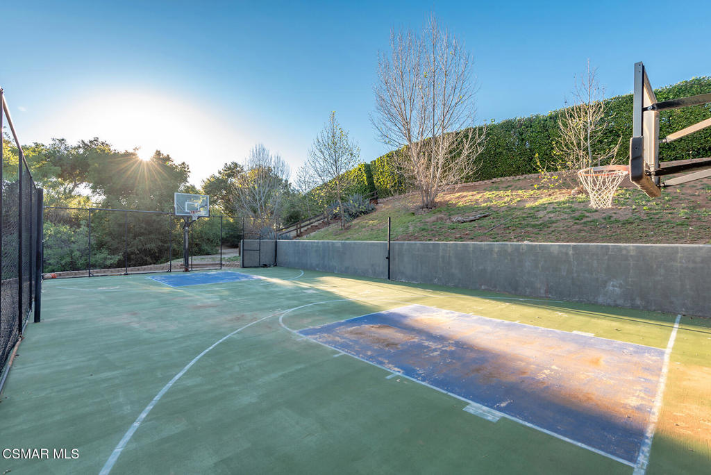 Westlake Village, California, 91362, United States, 5 Bedrooms Bedrooms, ,5 BathroomsBathrooms,Residential,Active,2027051