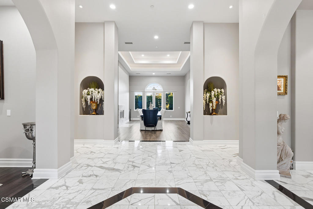 Westlake Village, California, 91362, United States, 5 Bedrooms Bedrooms, ,5 BathroomsBathrooms,Residential,Active,2027051