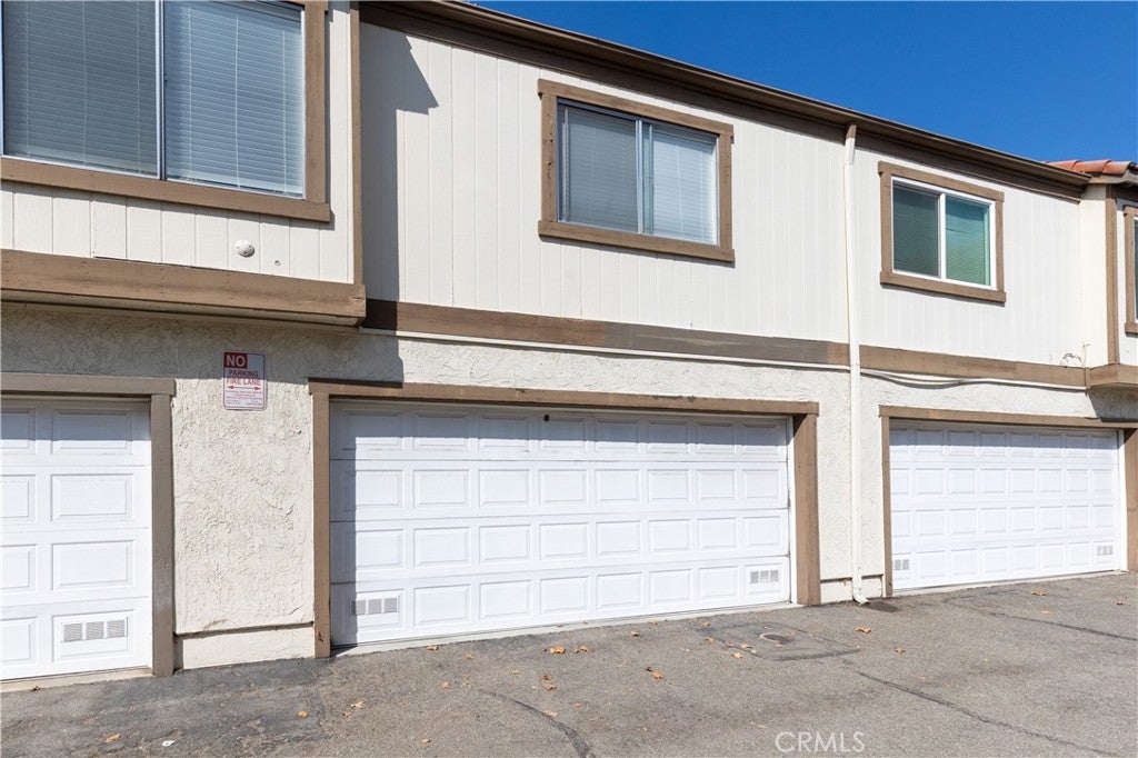 Properties 3 1228 S Cypress #E