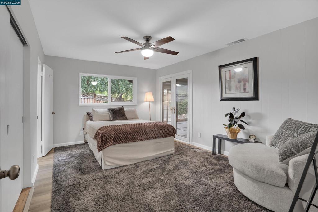 SHERMAN ACRE - Residential