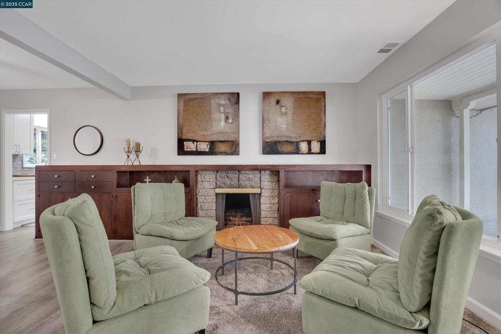 SHERMAN ACRE - Residential