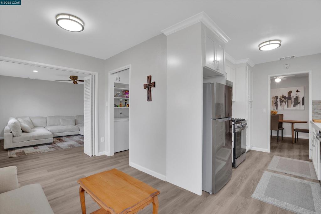 SHERMAN ACRE - Residential