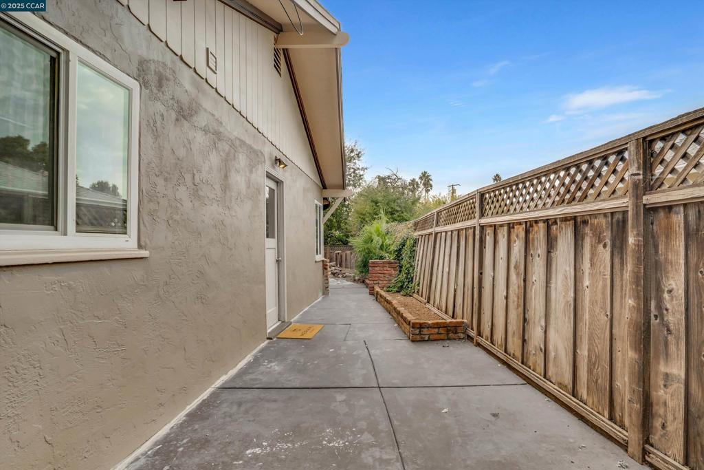 SHERMAN ACRE - Residential