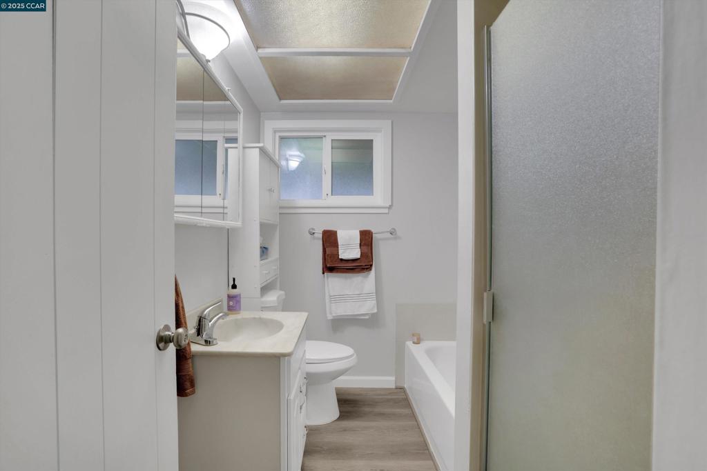 SHERMAN ACRE - Residential