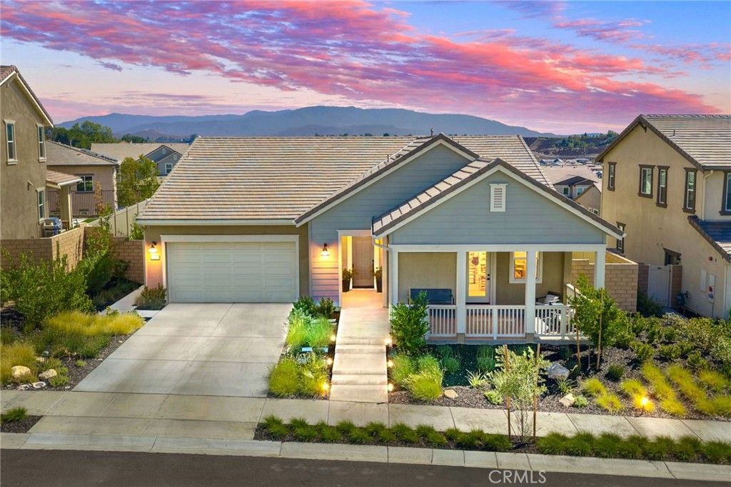 Photo of 39505 Sagewood Ridge Rdg, Temecula, CA 92591 (MLS # OC25233317)