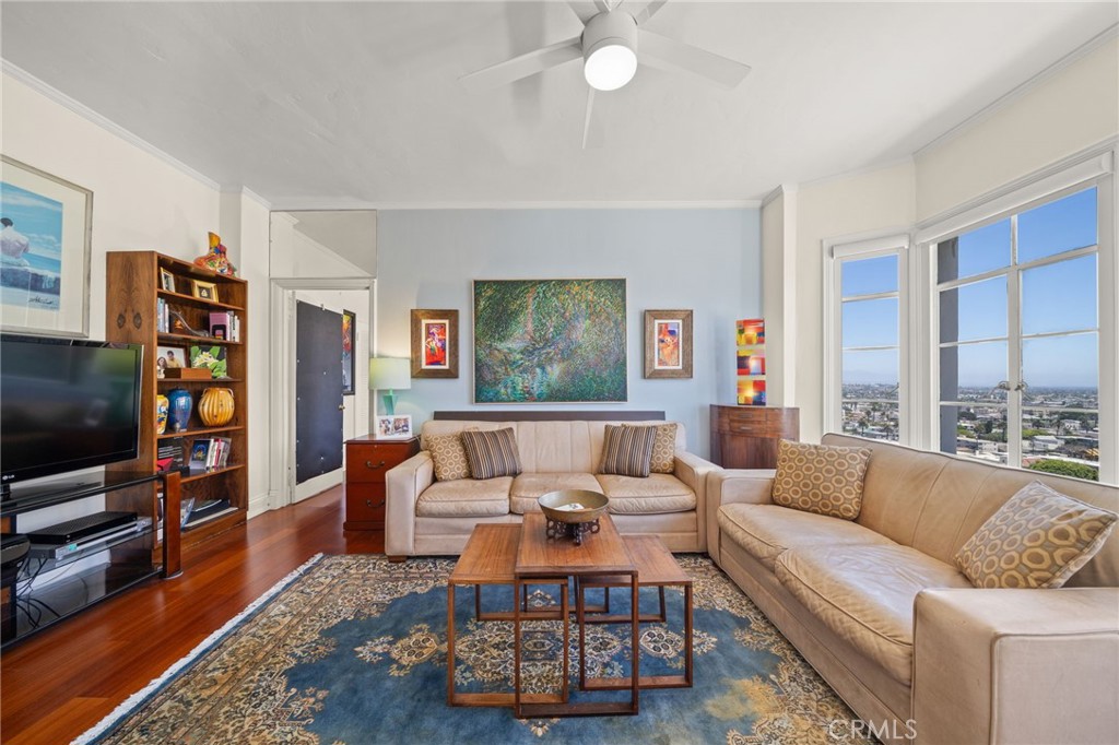 Villa Riviera (VLR) - Residential