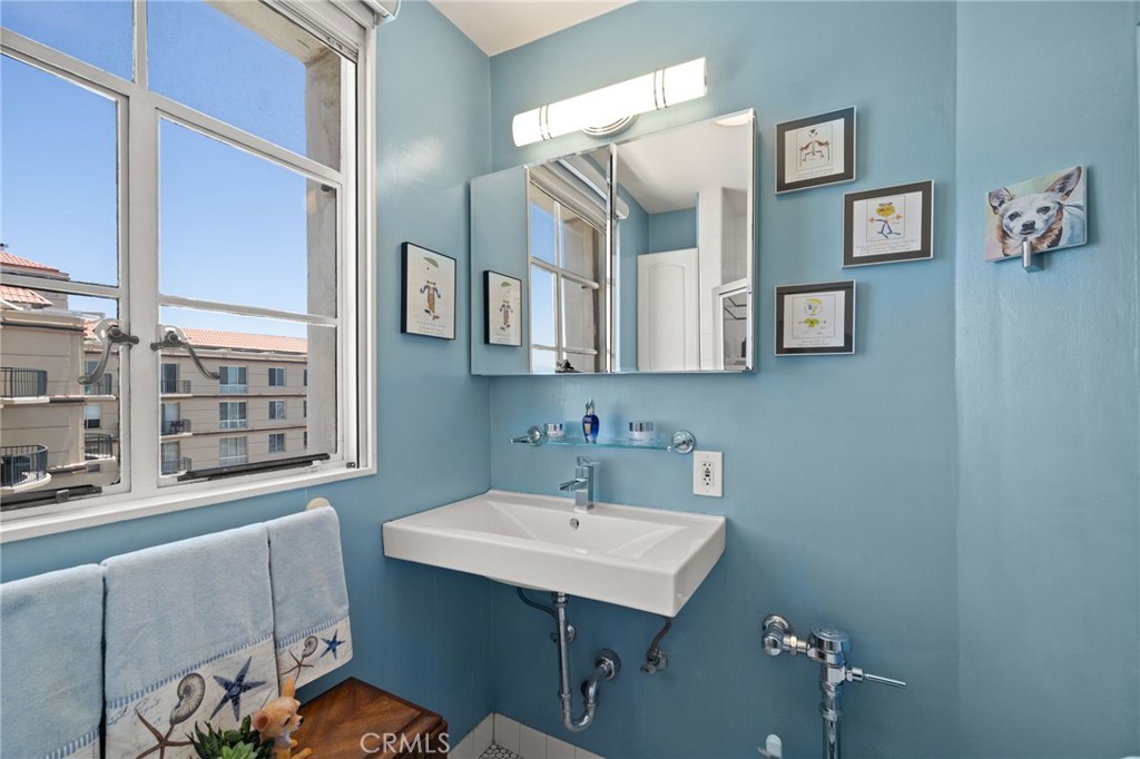 Villa Riviera (VLR) - Residential