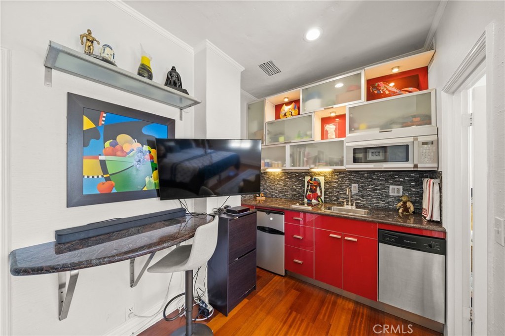 Villa Riviera (VLR) - Residential