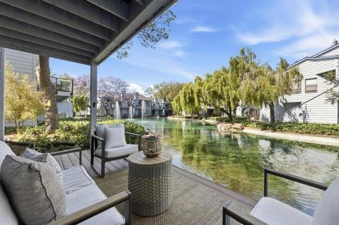 Photo of 905 Middlefield Rd #971, Mountain View, CA 94043 (MLS # ML82044557)