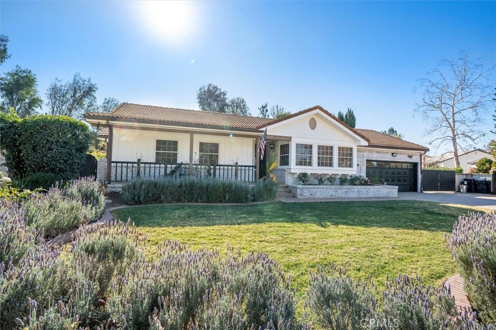 922 Carefree Drive