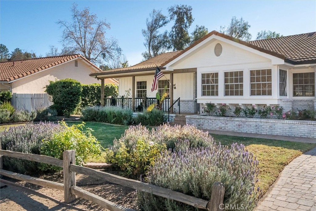 922 Carefree Drive