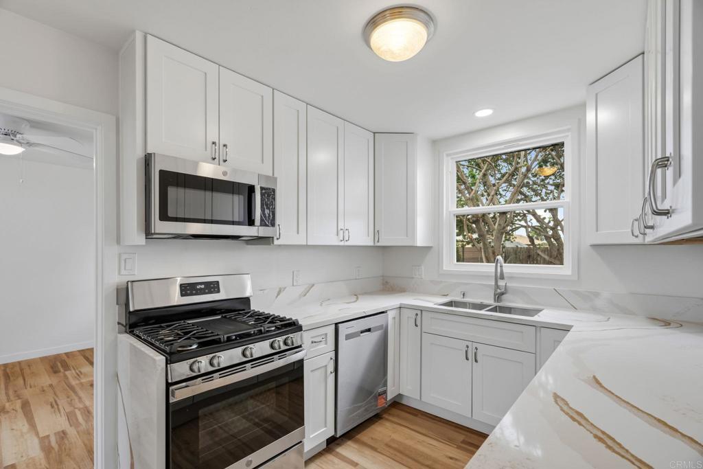1490 Skyline Drive