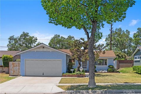 11747 Hollyview Drive La Mirada CA 90638