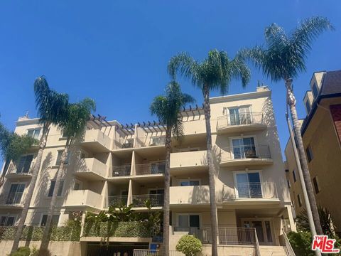 Photo of 1920 Malcolm Avenue #402, Los Angeles, CA 90025 (MLS # 26829327)