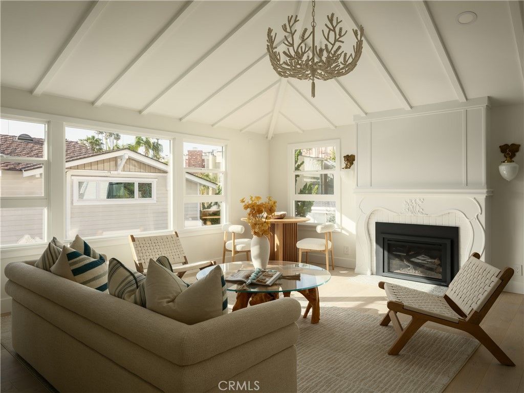 Photo of 2715 Cove, Corona Del Mar, CA 92625 (MLS # NP26095170)