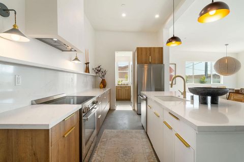 Photo of 361 W Sunview Avenue, Palm Springs, CA 92262 (MLS # 219133042DA) Photo of 361 W Sunview Avenue, Palm Springs, CA 92262 (MLS # 219133042DA)