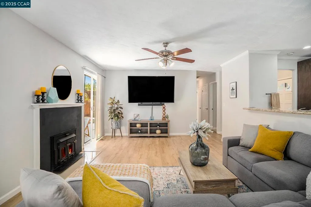 Concord, California 94519, United States, 3 Bedrooms Bedrooms, ,2 BathroomsBathrooms,Residential,Active,184456