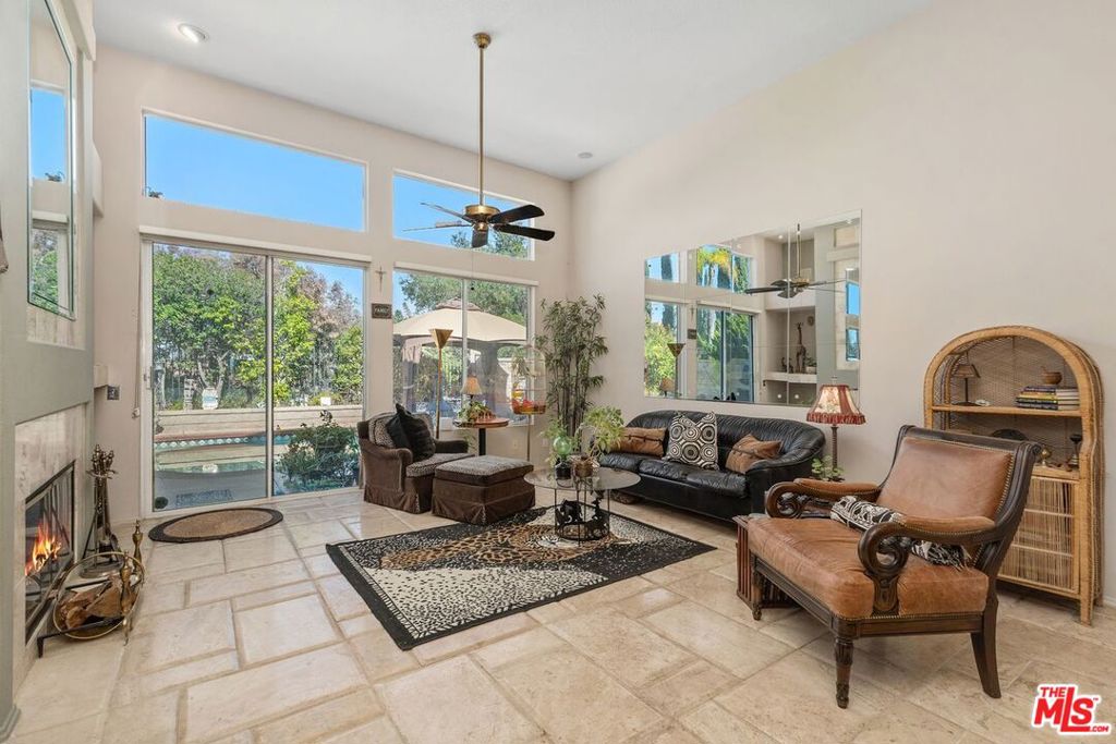 435 Rembrandt Drive