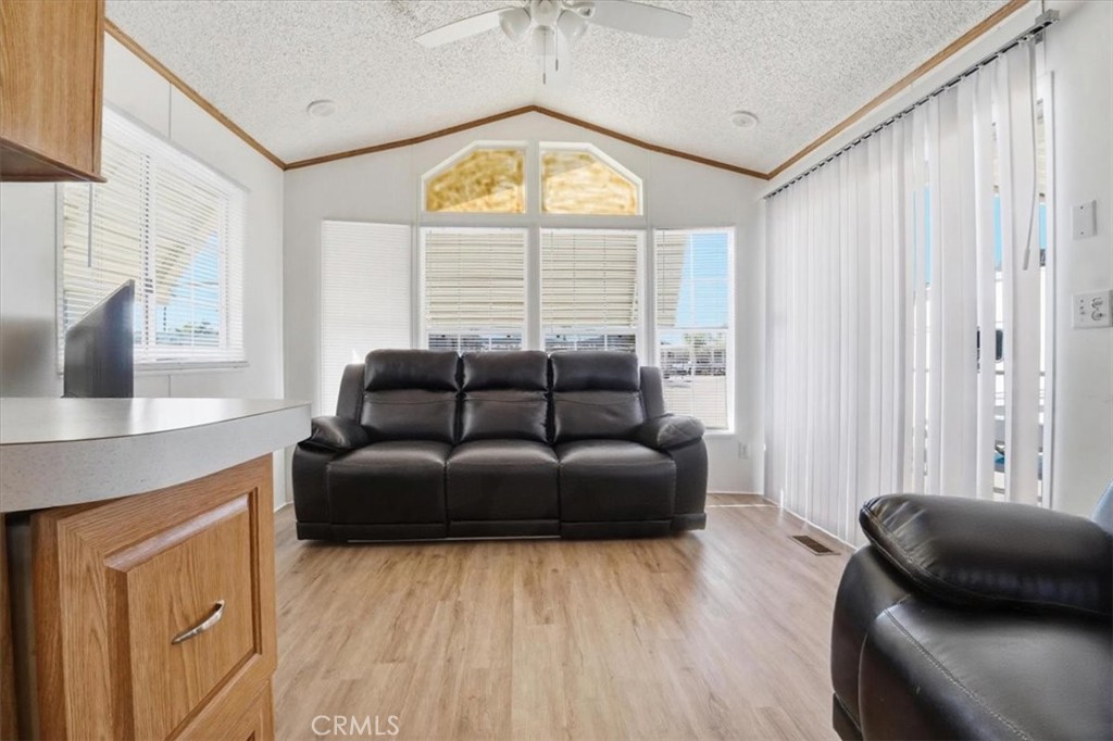 1295 S Cawston 11