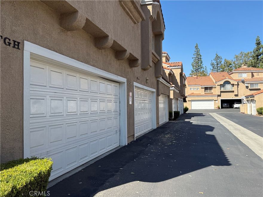 Beautiful end-unit condo located in the highly sought-after gated community of Portofino in Creekside, Ontario. This home offers a desirable main-level bedroom with vaulted ceilings, a walk-in closet, and a full bath. The second Bedroom is a spacious bedroom with closet. Enjoy the open layout offering energy efficiency windows that reduced outside noise. The HOA includes water and trash, plus resort-style amenities such as a sparkling pool, tennis courts, and a scenic lake within the Creekside community. Conveniently located near shopping, dining, and freeway access.