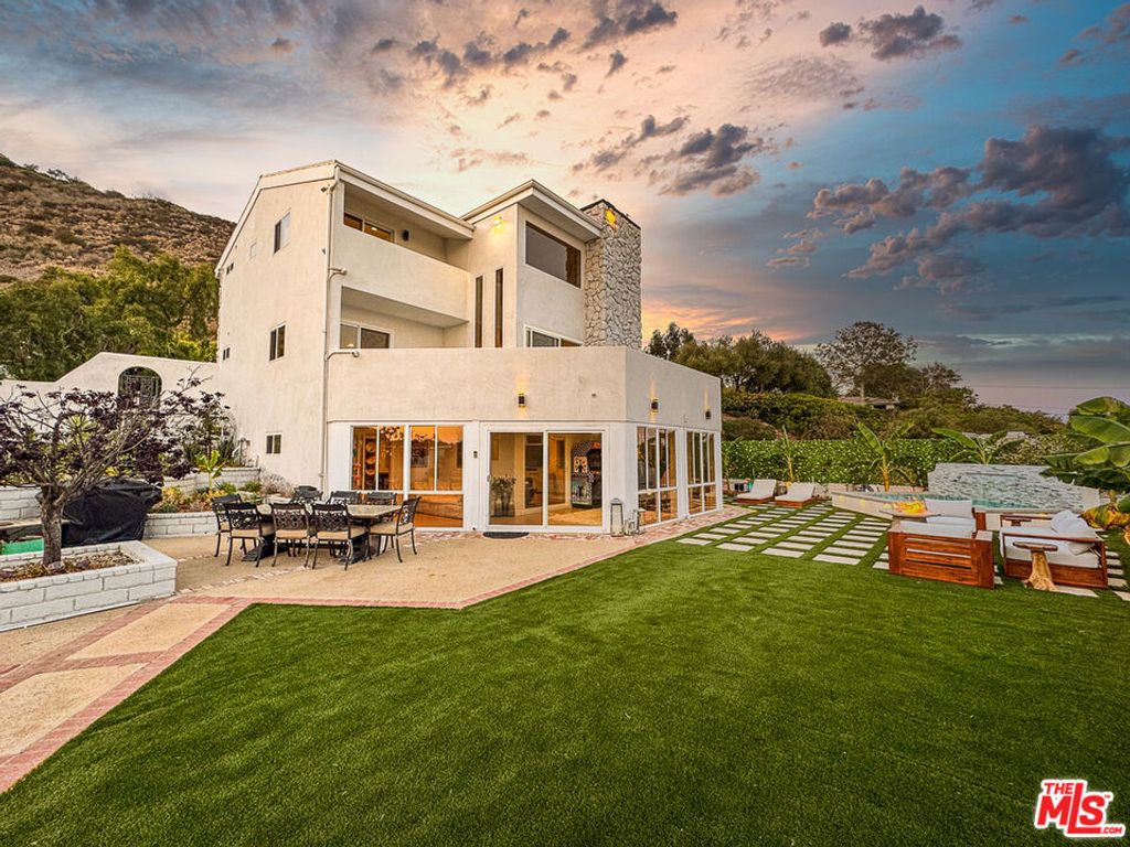 Photo of 31271 Bailard Road, Malibu, CA 90265 (MLS # 26640747)