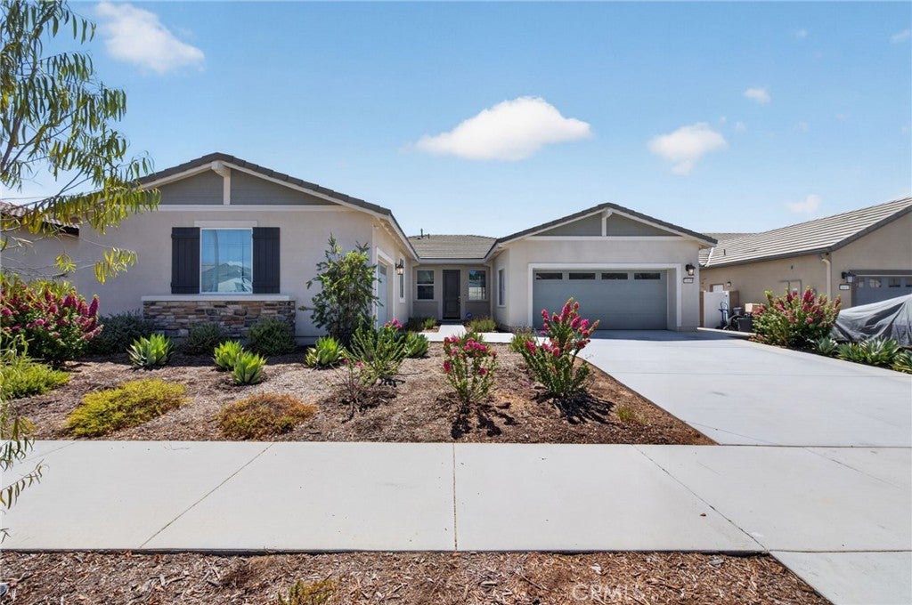 30699 Pitch Pine Dr