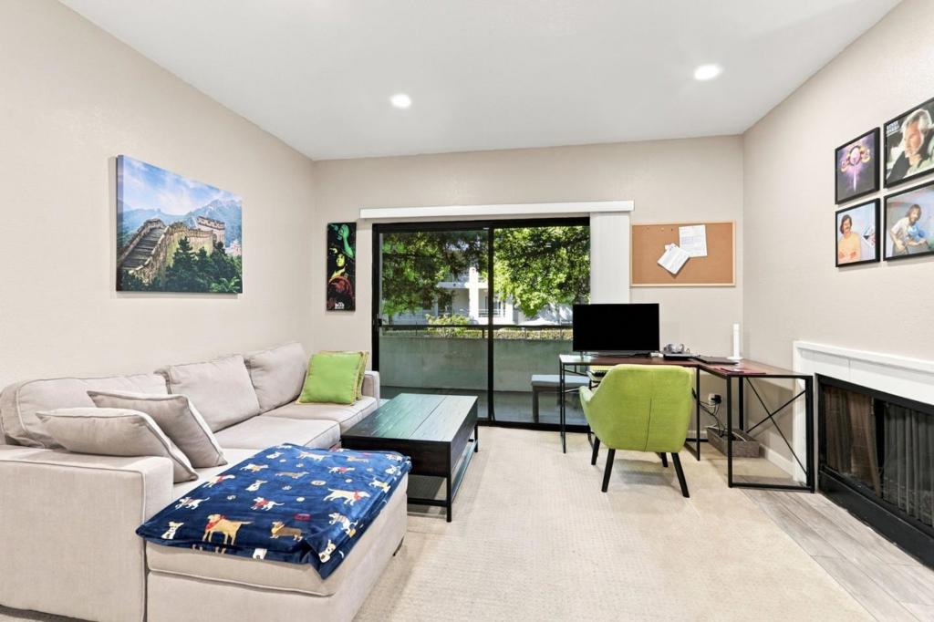 4671 Albany Circle 109