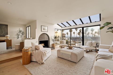 Photo of 25 Sea Colony Drive, Santa Monica, CA 90405 (MLS # 26836337)