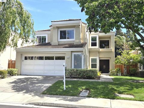 Photo of 2850 Montair Way Way, Union City, CA 94587 (MLS # 41132291)