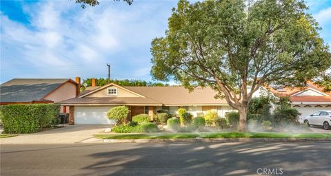1609 Catalina Santa Ana CA 92705