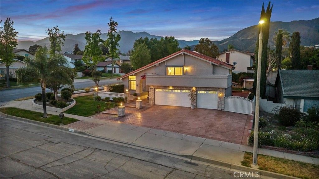 Photo of 937 Emerson Street, Upland, CA 91784 (MLS # CV26076940)