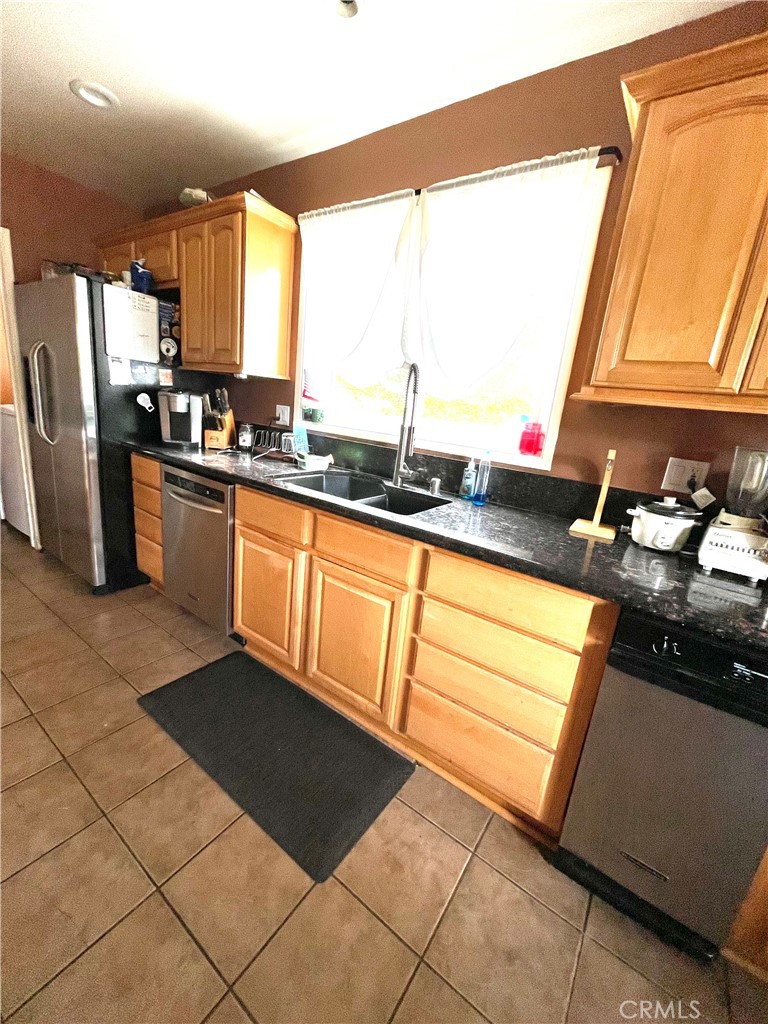 7957 Sausalito Avenue