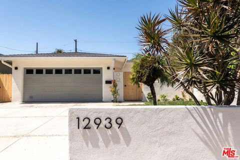 Photo of 12939 Greene Avenue, Los Angeles, CA 90066 (MLS # 26817347)