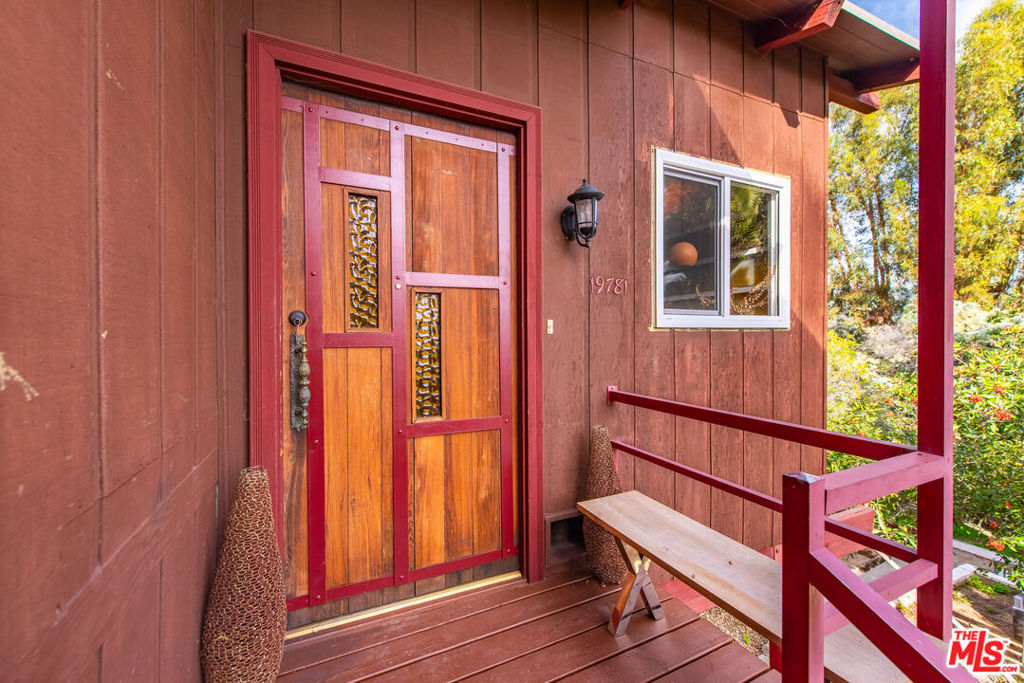 19781 Grand View Drive