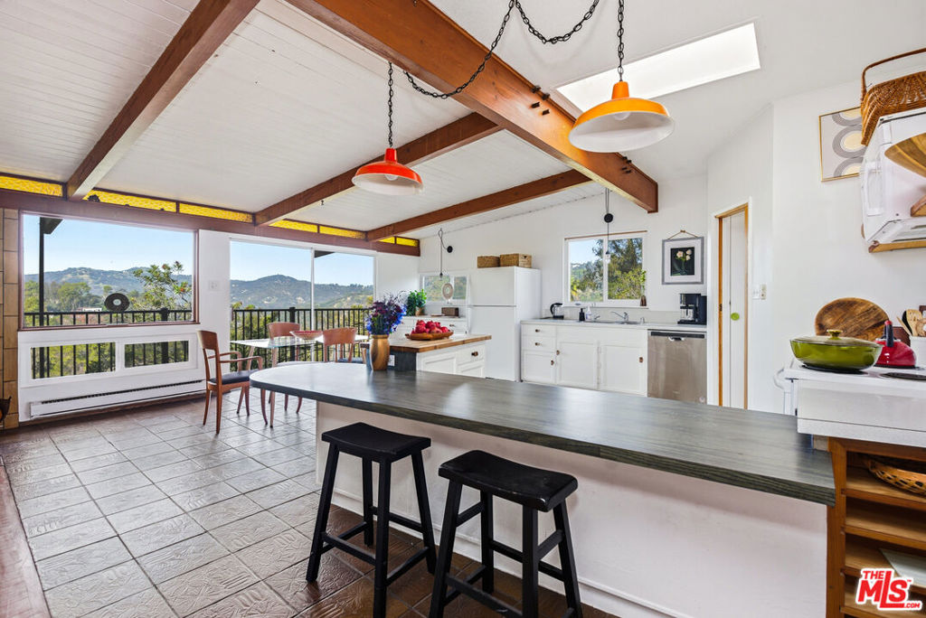 19781 Grand View Drive