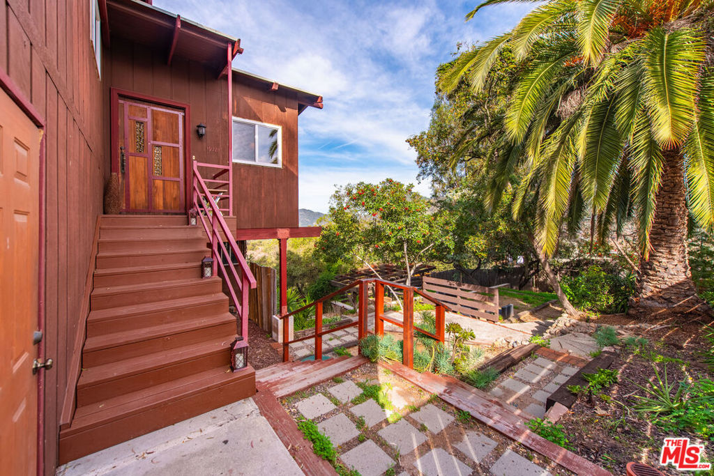 19781 Grand View Drive