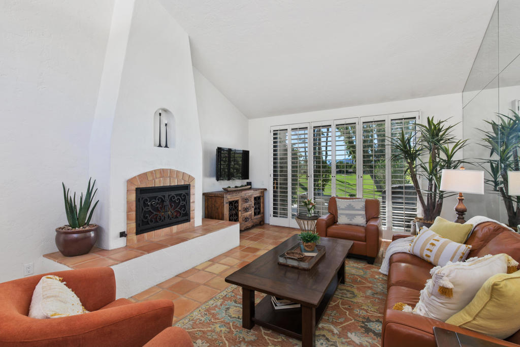 The Lakes Country Cl - Residential