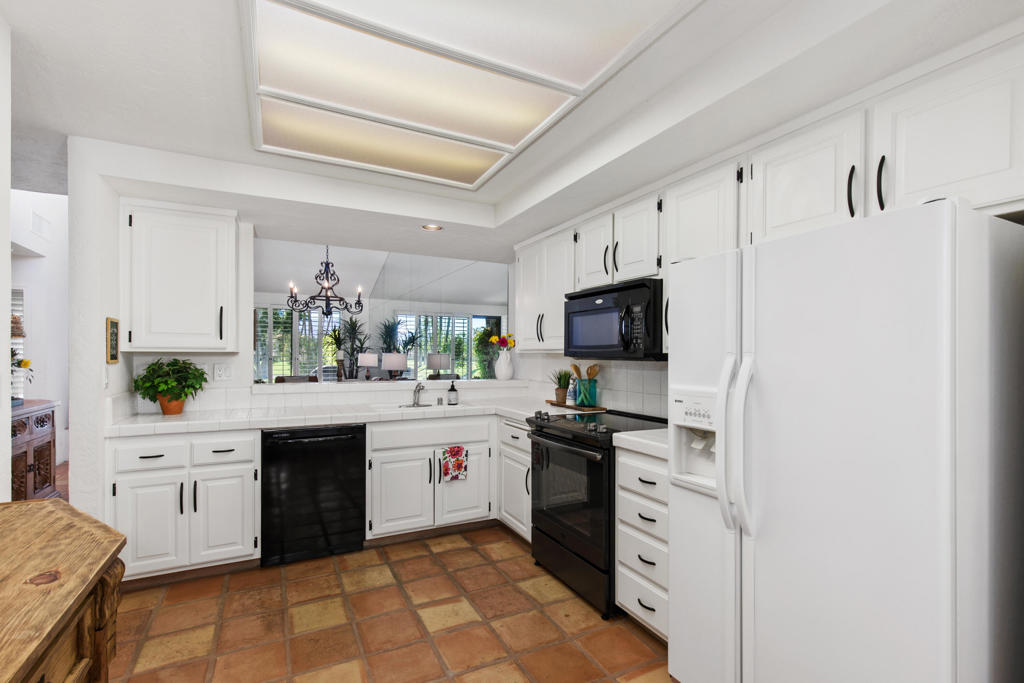 The Lakes Country Cl - Residential