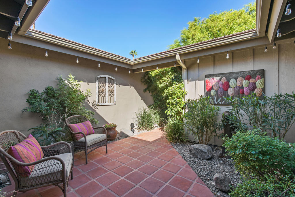 The Lakes Country Cl - Residential