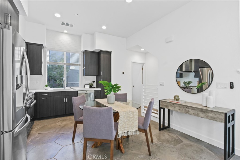 Downtown (DT) - Residential