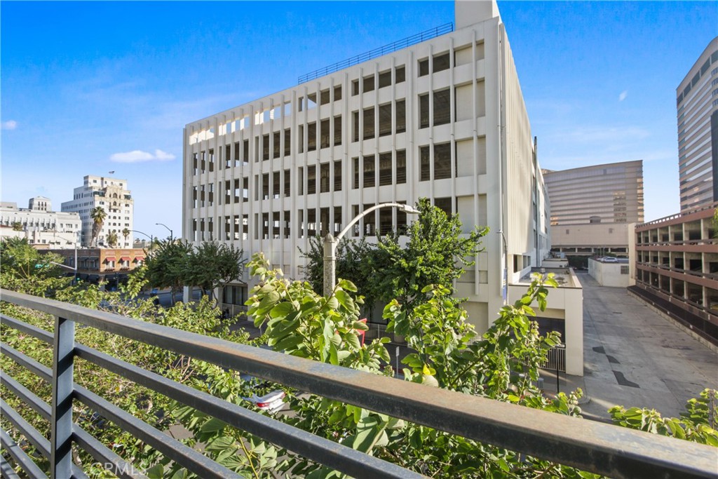 Downtown (DT) - Residential