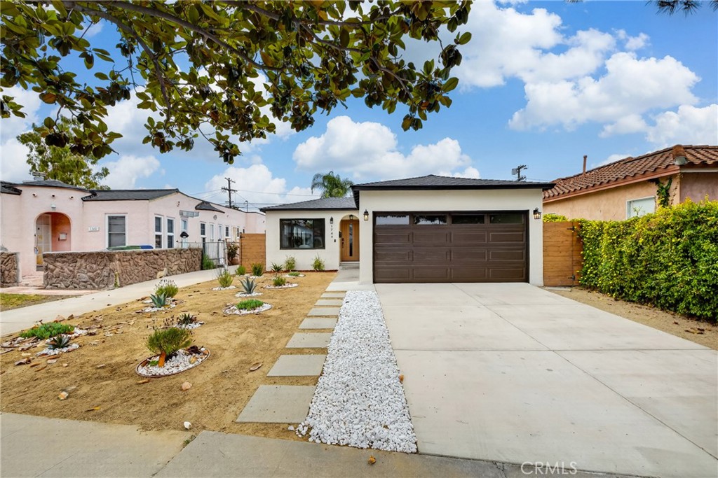 1744 S Genesee