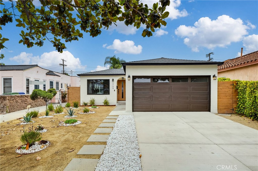 1744 S Genesee