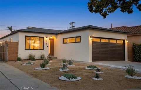 Photo of 1744 S Genesee AVE, Los Angeles, CA 90019 (MLS # PW26101777)