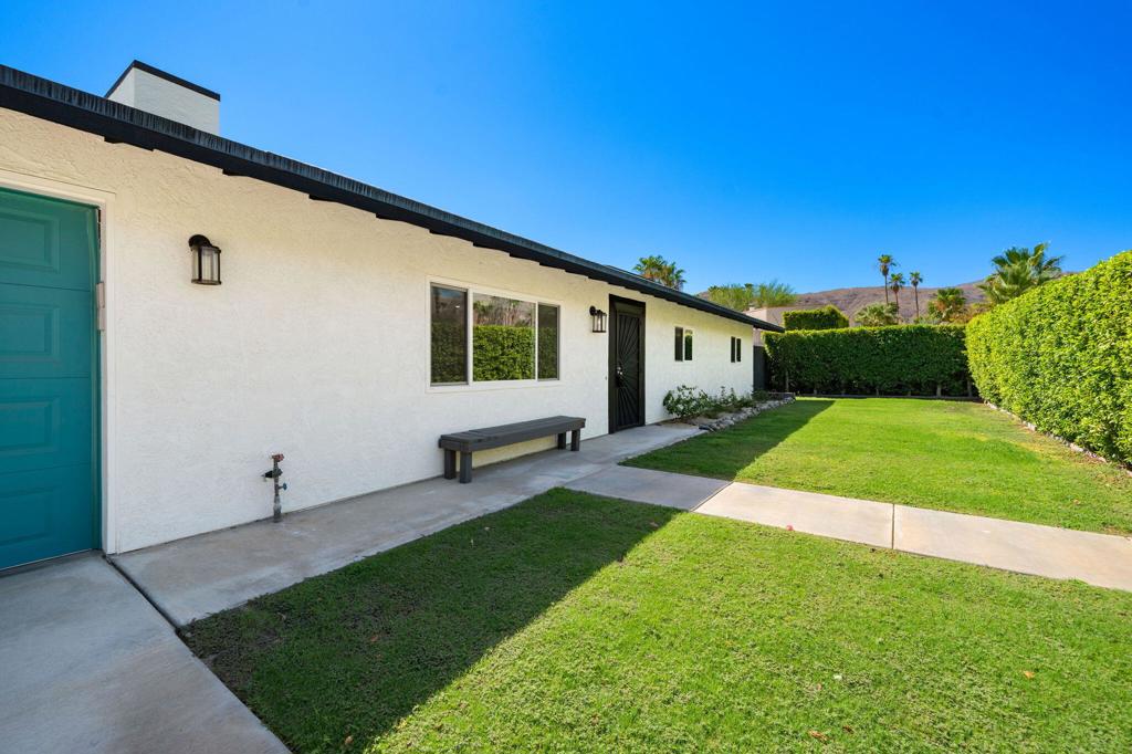 38700 Paradise Way