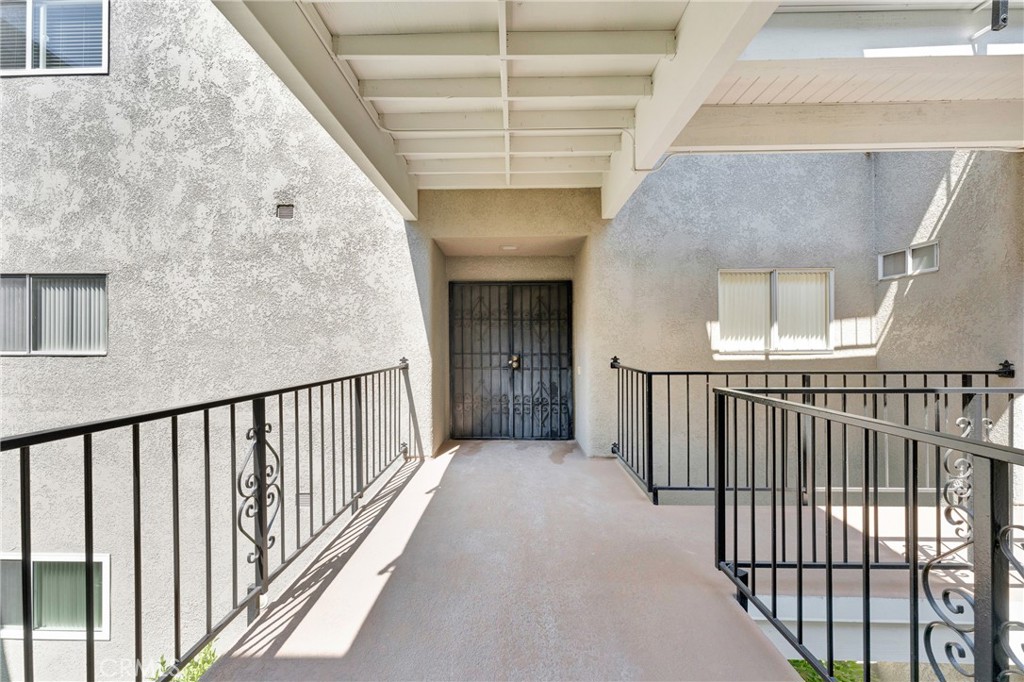 2405 Via Mariposa W Unit# 2C