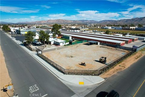 Photo of 13519 John Glenn Rd, Apple Valley, CA 92308 (MLS # HD26027328)