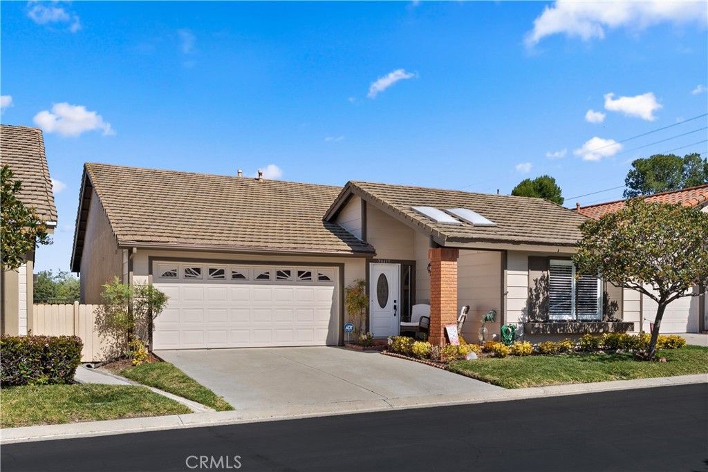 Photo of 28415 Alava, Mission Viejo, CA 92692 (MLS # OC26084185)